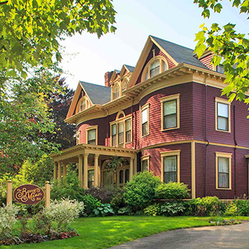 Berry Manor Inn & Hotel