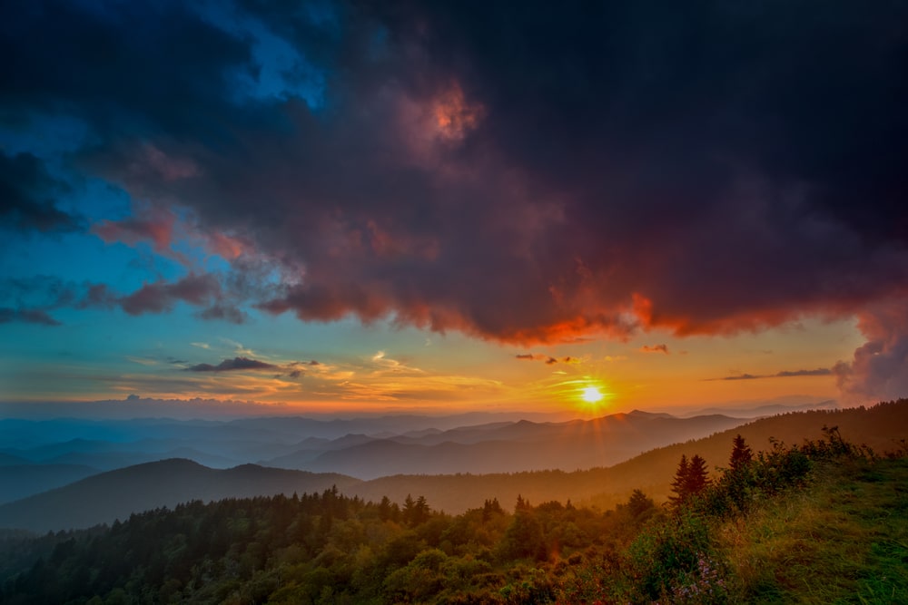 beautiful mountain sunset enjoyed during your mountain getaways near Asheville