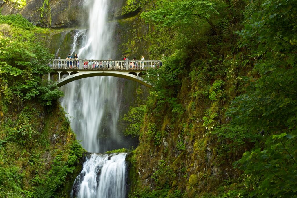 This spring, chase iconic Columbia River Gorge waterfalls like Multnomah Falls