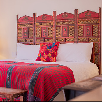 Casa Blanca Inn Hotel & Suites