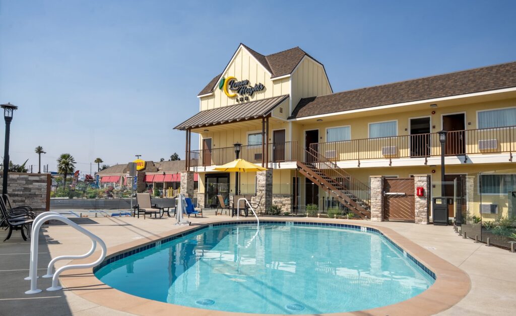 If you're looking for the best hotels near Disneyland, our pool area is perfect for a day after the park