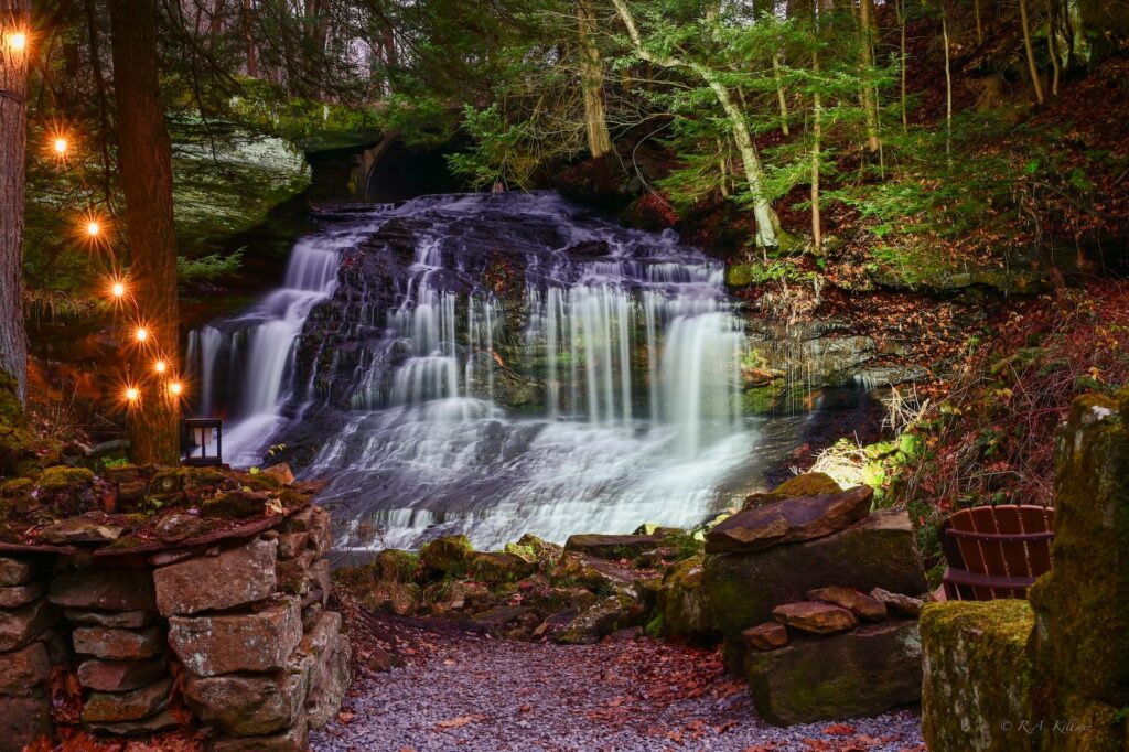 photo of Springfield Falls located in Pennsylvania near Cobblehaus at the Falls