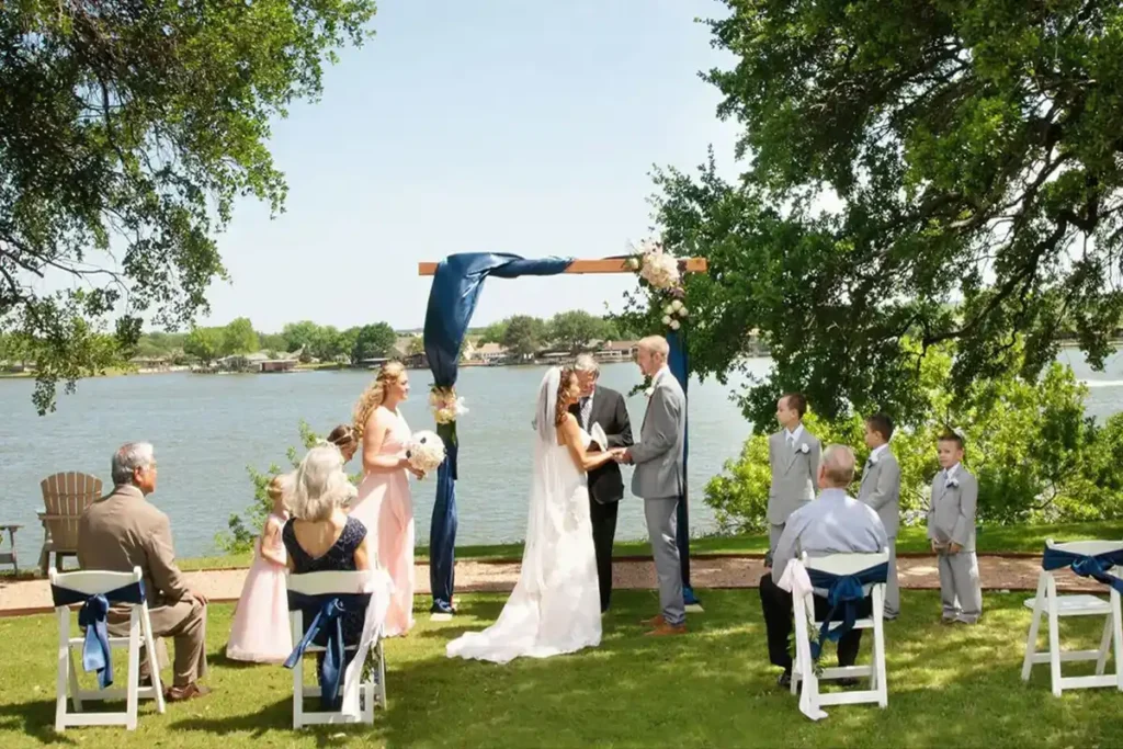 Lakefront Wedding ceremony at one of the most romantic places to elope in Texas.